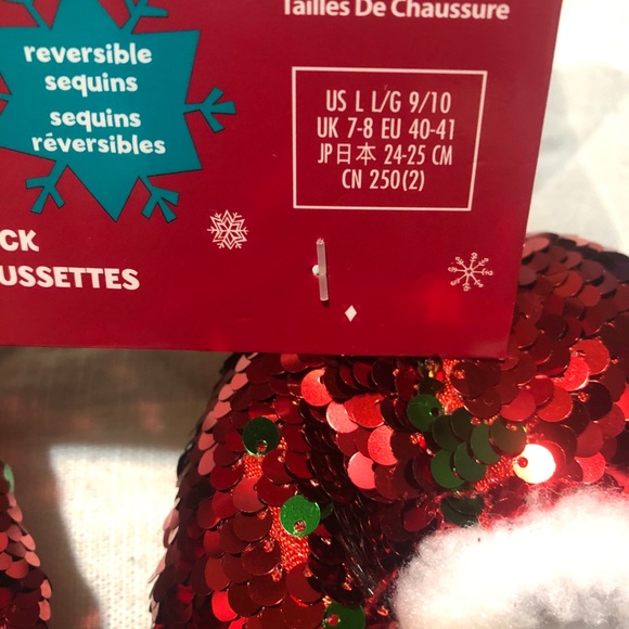 Mickey & Minnie Christmas Slippers - Picture 4 of 4